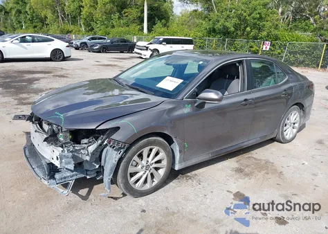 2024 Toyota Camry Le z USA, uszkodzony, nr VIN 4T1R11AK7RU919229